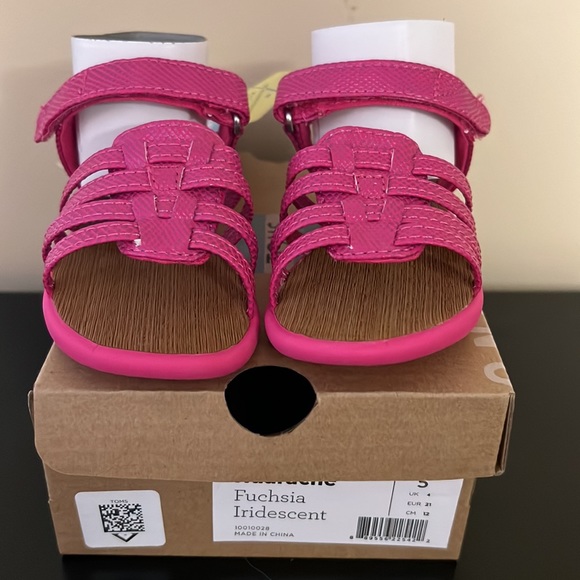 TOMS Hurache walker sandals, size 5 - Picture 3 of 5